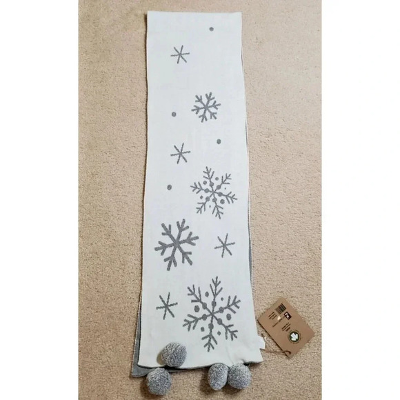 Winter Knit Scarf Gray White Snowflake Pattern Pom Pom Ends Cotton Reversible - Picture 5 of 14
